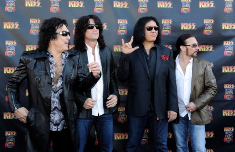 Kiss